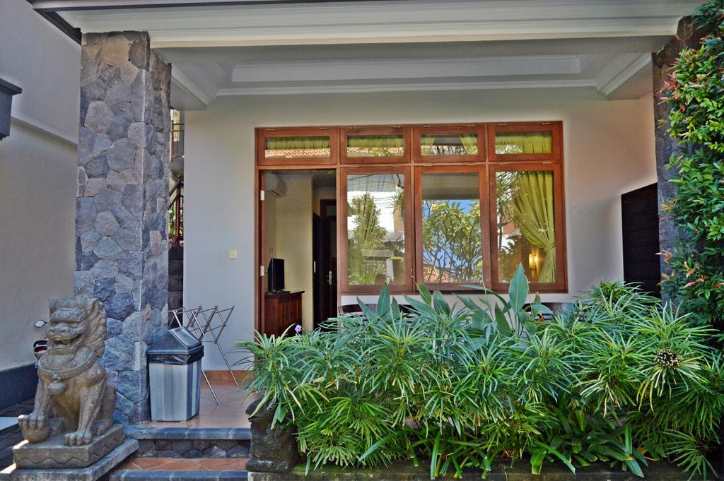 Yulia 2 Homestay Sanur Exterior foto