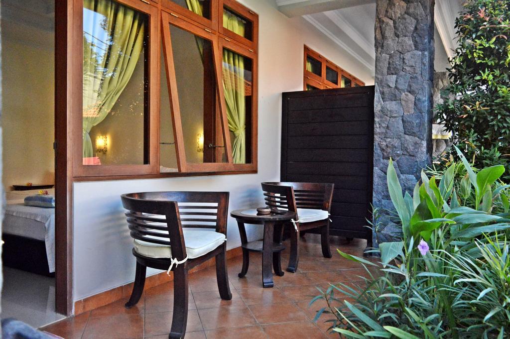 Yulia 2 Homestay Sanur Exterior foto