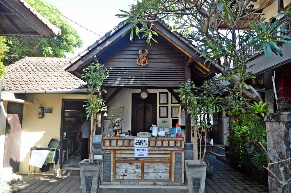 Yulia 2 Homestay Sanur Exterior foto